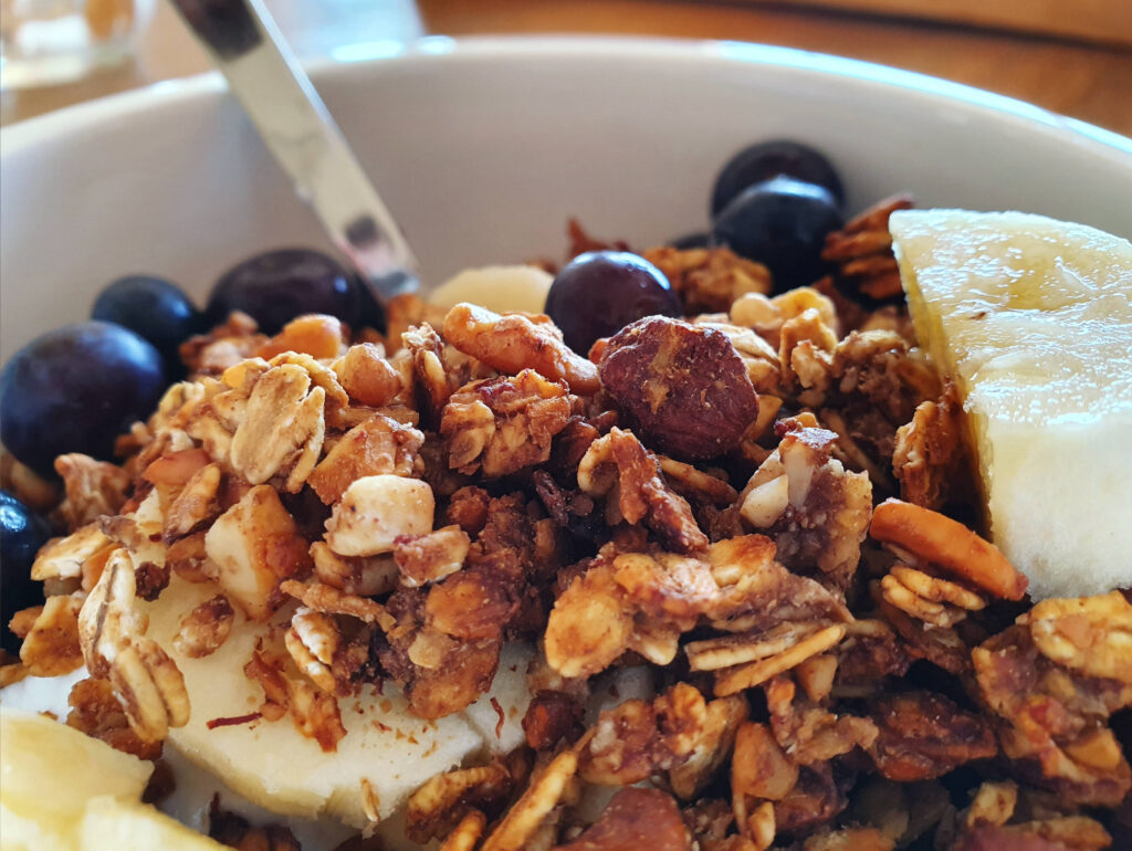 Banane-Nuss-Granola